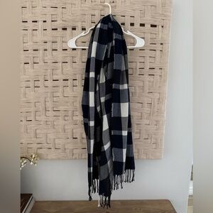 Plaid Fringe Scarf in Navy and White